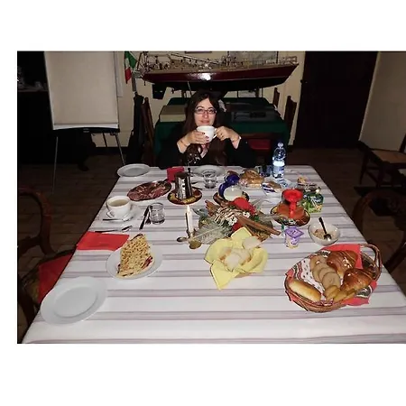 Covo Di Giramondo Kır Evi Montegiorgio